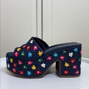 NWOB/NWOT Larroudé Women's Miso Slip On Platform Sandals Size 6.5